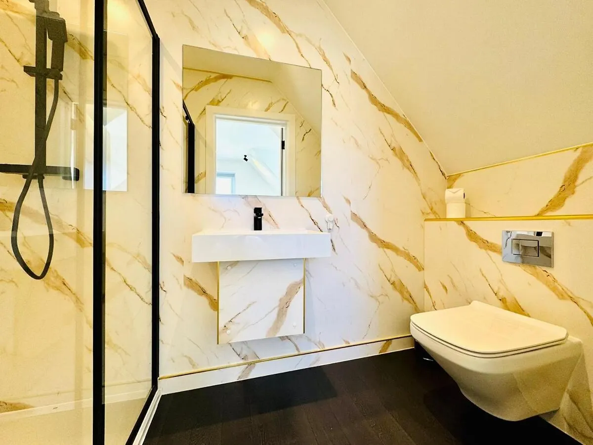 Big Penthouse - 3-Bedroom - 2-Bathroom - Sleeps 8 Bournemouth