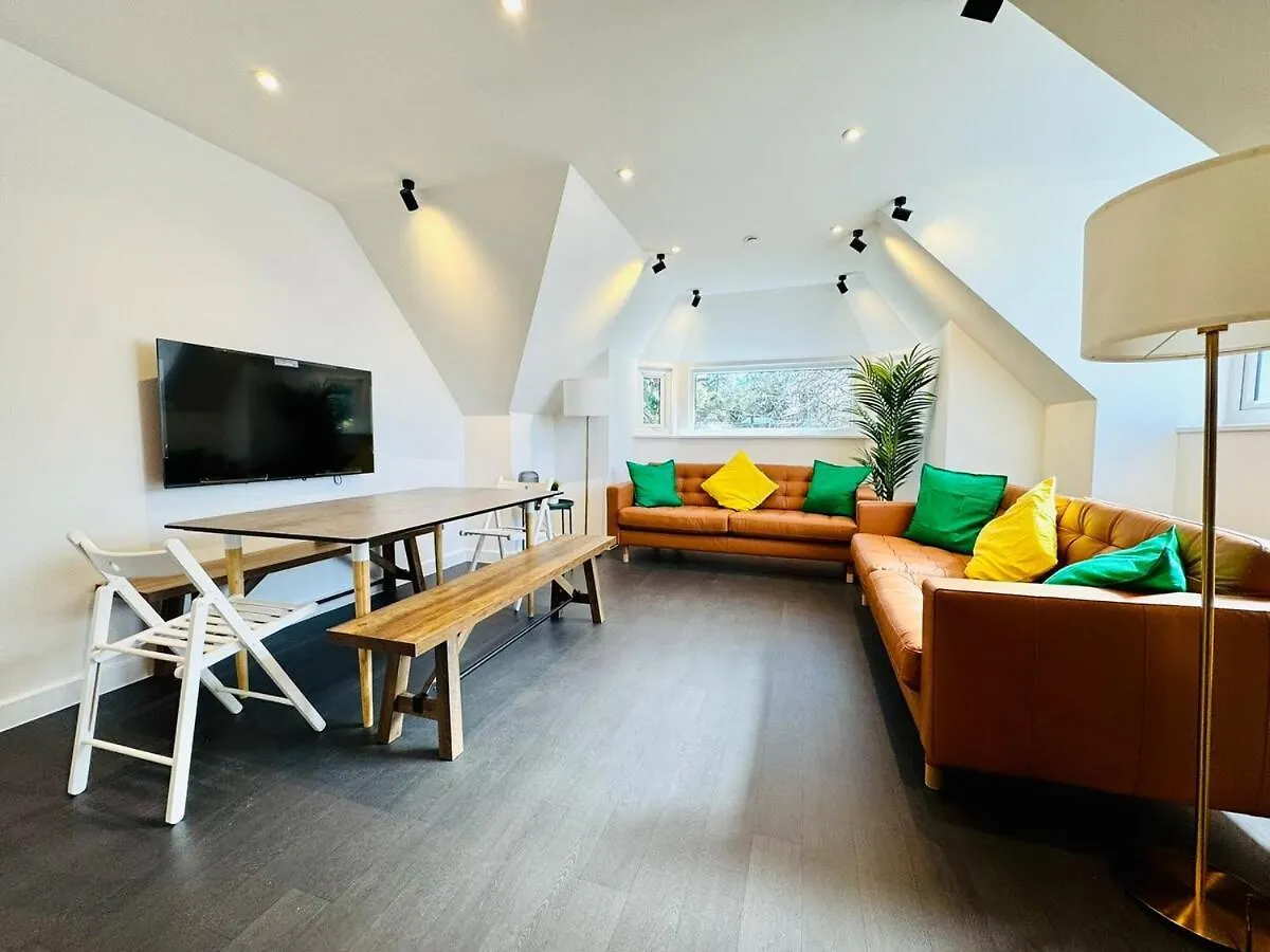 Big Penthouse - 3-Bedroom - 2-Bathroom - Sleeps 8 location